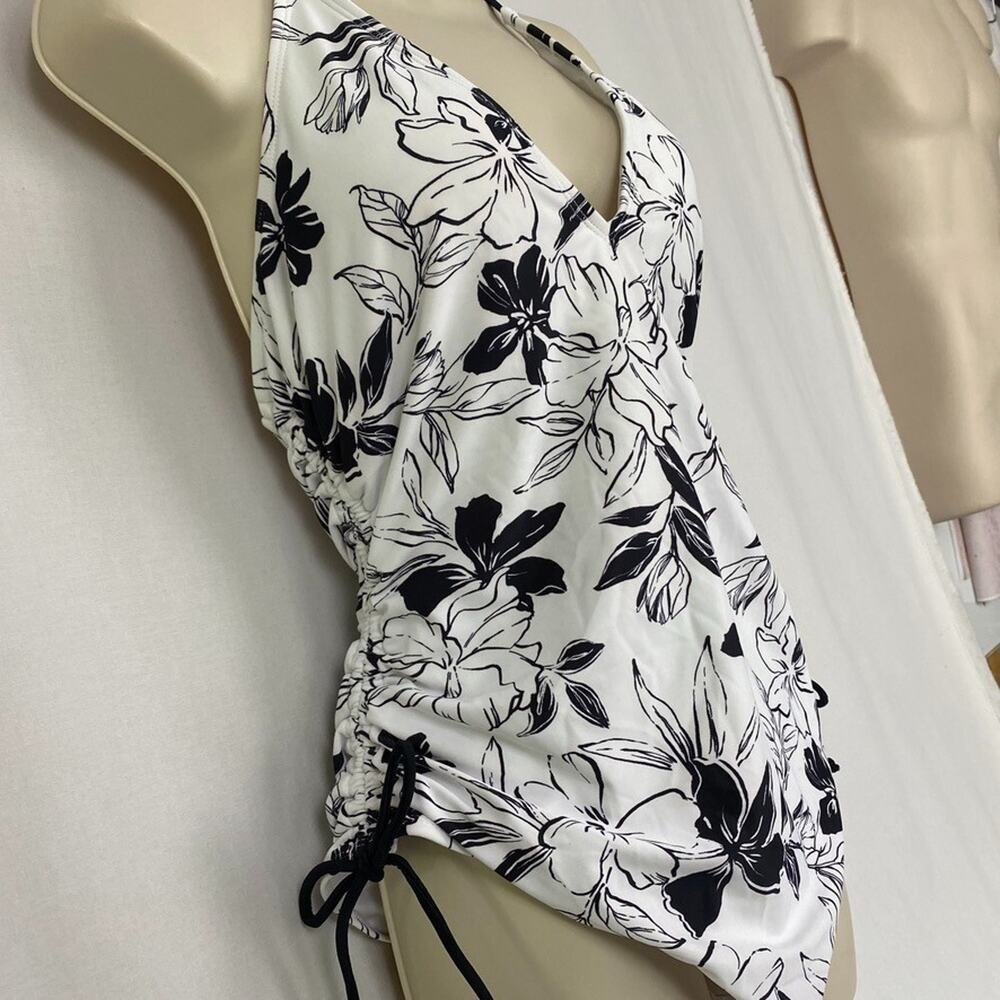 Cupshe One Piece Swimsuit Womens XL Floral Ruched Sides Halter Black White NEW - Picture 3 of 15